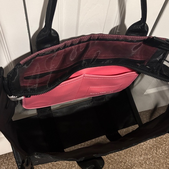 Marc Jacobs Black and Pink Mesh Tote Bag - Picture 4 of 9